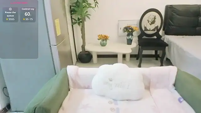 NANA-EET's sex show image