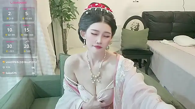 NANA-EET's sex show image