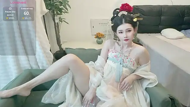 NANA-EET's sex show image