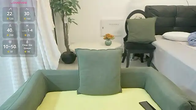 NANA-EET's sex show image