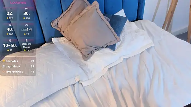 _jamiila's sex show image