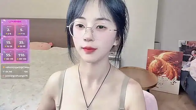 Изображение секс-шоу модели -ruoruo-