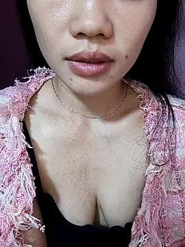 Изображение секс-шоу модели MISSINKUTE