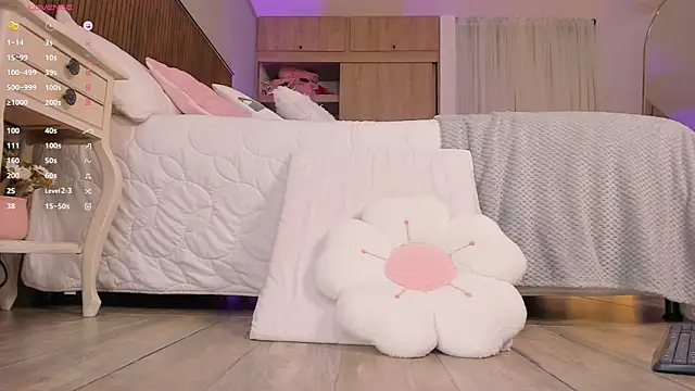 tatikiss_'s sex show image