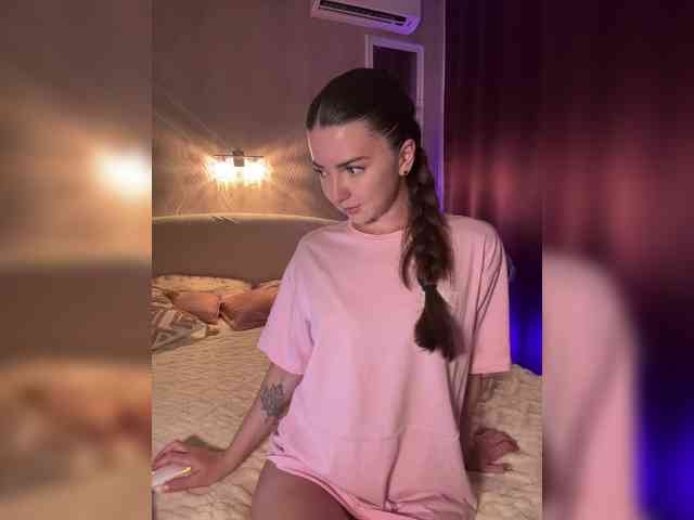 Sexshow-Bild von -Saharochek- Sexshow-Bild von -Saharochek-
