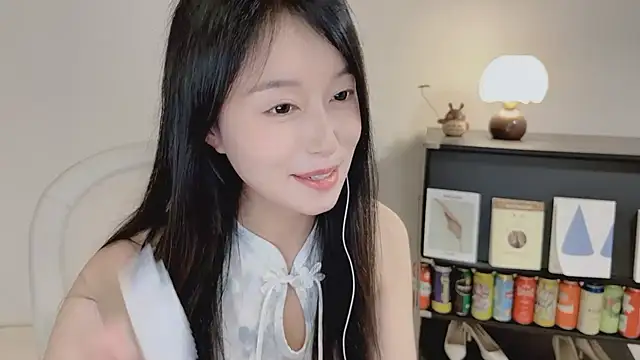 Onechestnut's sex show image