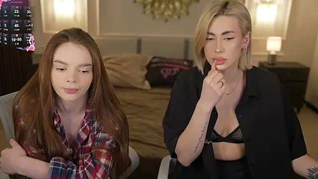 Zlata_Sky's sex show image