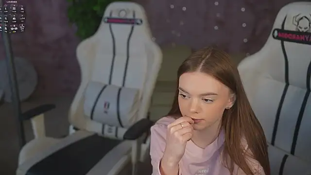 Zlata_Sky's sex show image