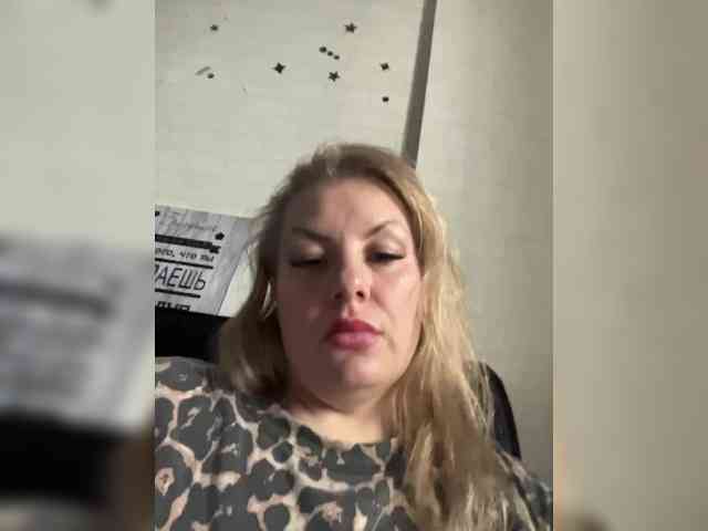 RobinLili's sex show image