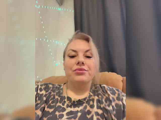 RobinLili's sex show image