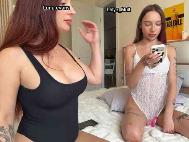 Luna-evans's sex show image