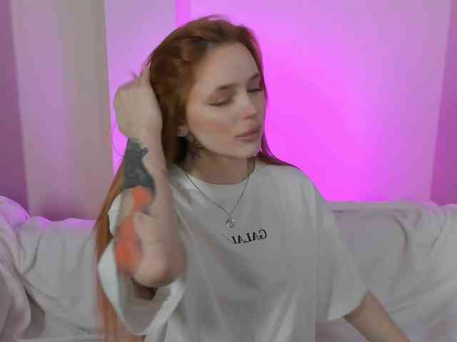 Sexshow-Bild von MissRedFox Sexshow-Bild von MissRedFox