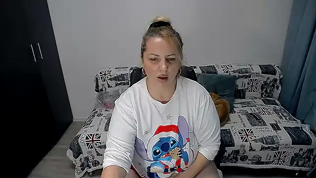 erikaerika's sex show image