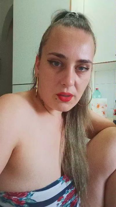 Alessia189412's sex show image
