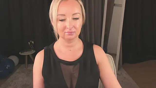 sexmom_'s sex show image