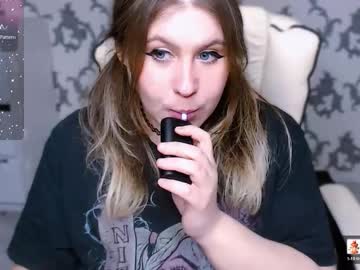 yourkarma_2_0's sex show image