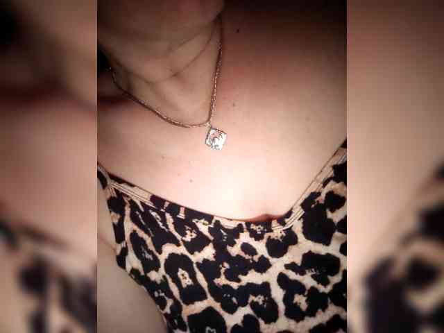 MissieLorrie's sex show image