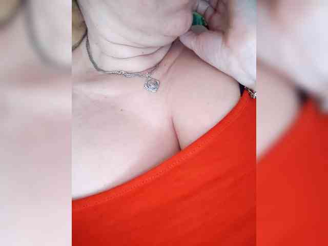 MissieLorrie's sex show image