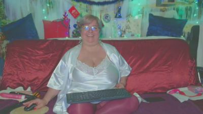 QueenPammy's sex show image