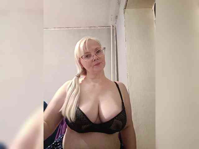 Sweetie454's sex show image