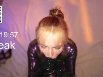 Изображение секс-шоу модели suk_ki