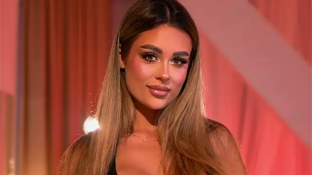 Изображение секс-шоу модели YasmineShaw