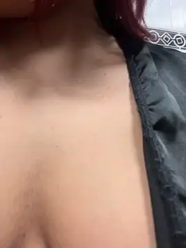 NaughtyNinnaXXX's sex show image