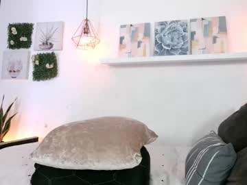 yellow_lily's sex show image yellow_lily's sex show image