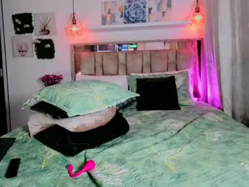 yellow_lily's sex show image