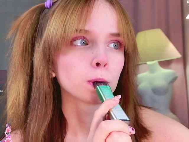 Изображение секс-шоу модели b4by-lol1 Изображение секс-шоу модели b4by-lol1