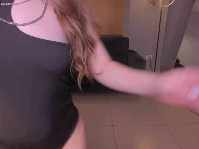 IsabellaMoretti's sex show image