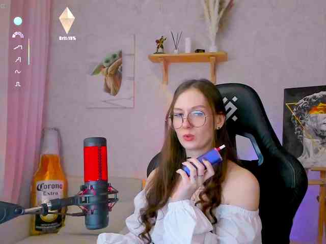 -Lovely's sex show image