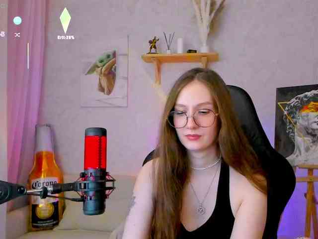 -Lovely's sex show image