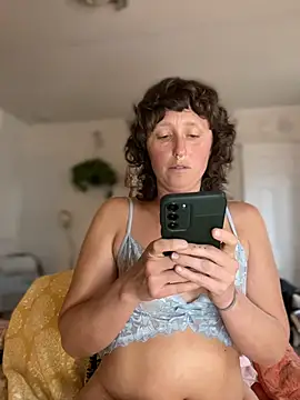 Изображение секс-шоу модели mossy_kiss Изображение секс-шоу модели mossy_kiss