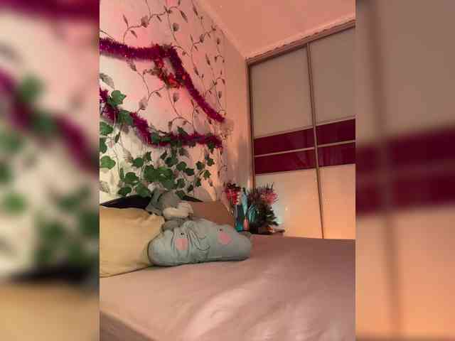 CutieDollBC's sex show image