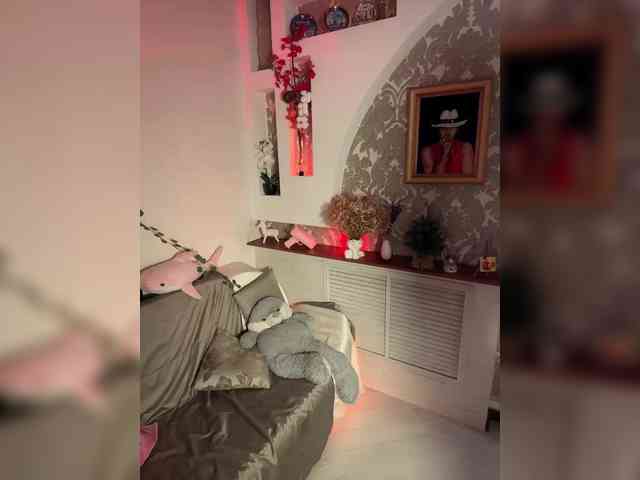 CutieDollBC's sex show image