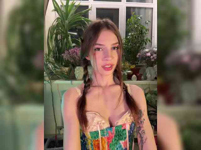 CutieDollBC's sex show image