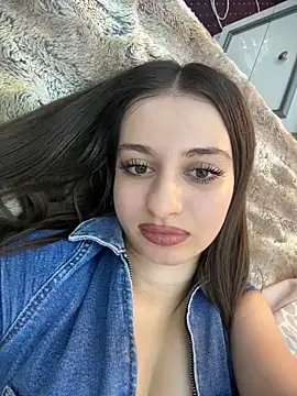Anyssia's sex show image