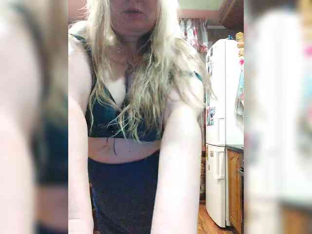 Изображение секс-шоу модели Sweetflowera Изображение секс-шоу модели Sweetflowera