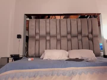 nikkysmiith's sex show image