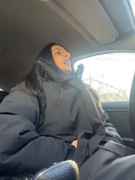 Изображение секс-шоу модели NNNoire