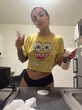 Изображение секс-шоу модели NNNoire