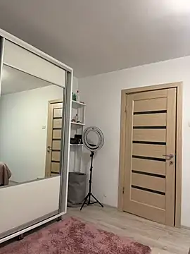 Sinnmara's sex show image