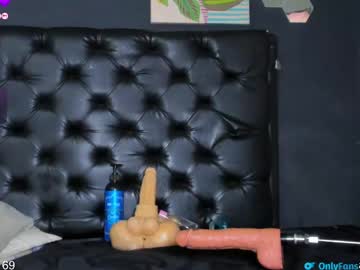 alessiani69's sex show image