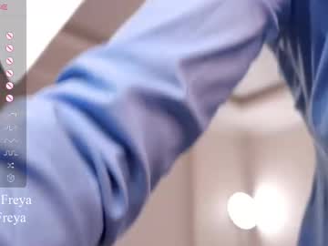 lusty_freya's sex show image