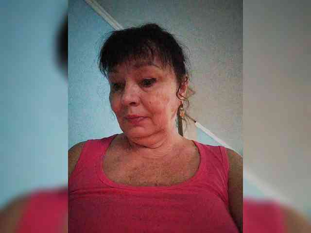 asya18's sex show image