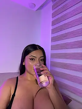 Изображение секс-шоу модели Zendaa_