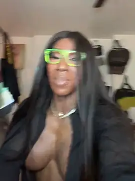 Motherbigbus's sex show image