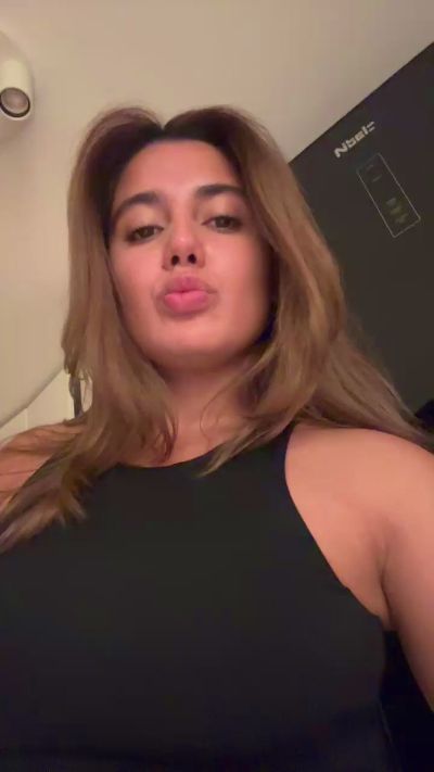 siaparis's sex show image