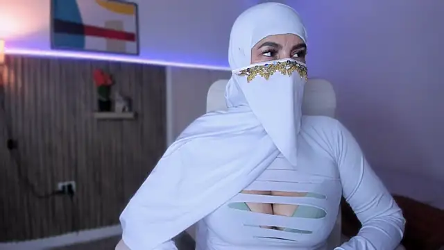 Hannaa_Dolly's sex show image